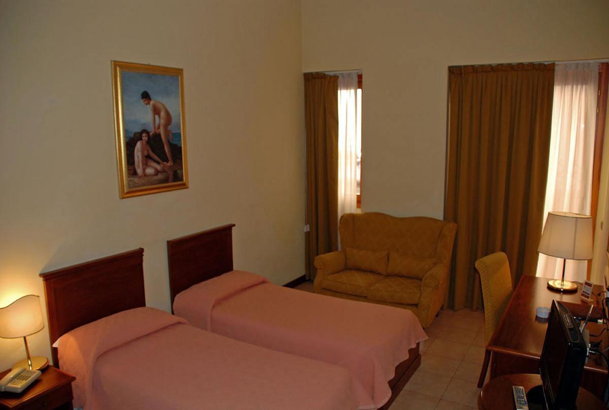 Certosa Hotel Milan Exterior photo
